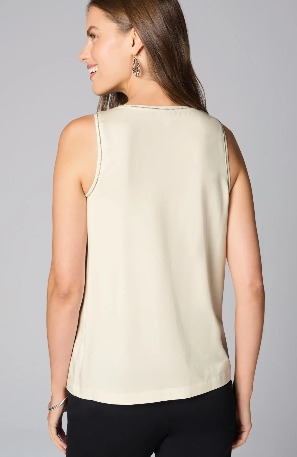 Beaded-Trim Tank