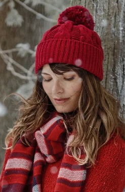 Cable-Knit Chenille Hat