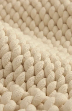 Elements Chunky Knit Throw