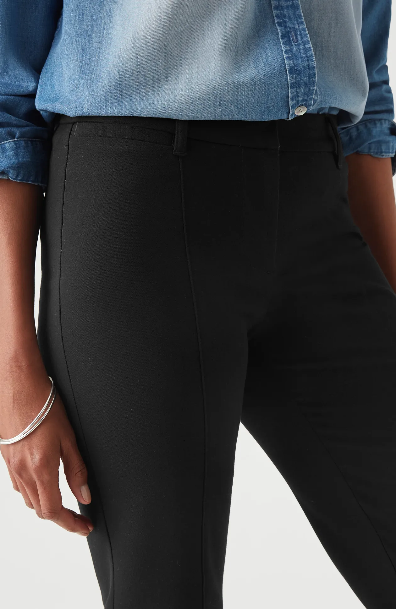 Essential Stretch-Twill Pants