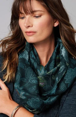 Featherweight Infinity Scarf