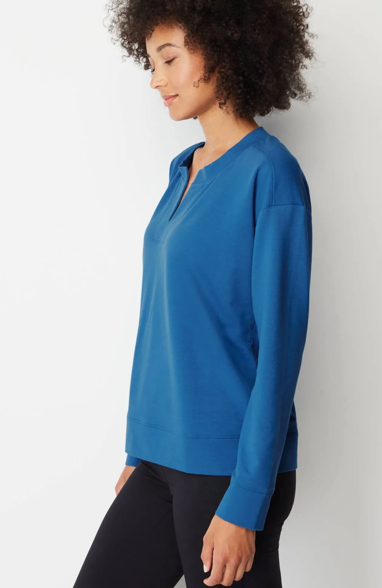 Fit Elevate Terry Split-Neck Sweatshirt