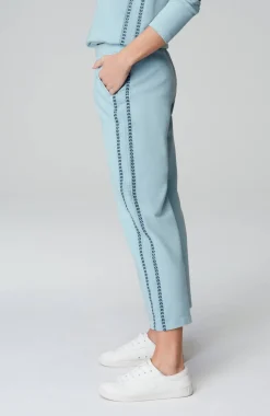 Fit French Terry Embroidered Crops