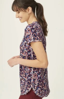 Fit Progress Shirttail Tee