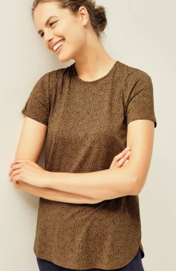 Fit Progress Shirttail Tee