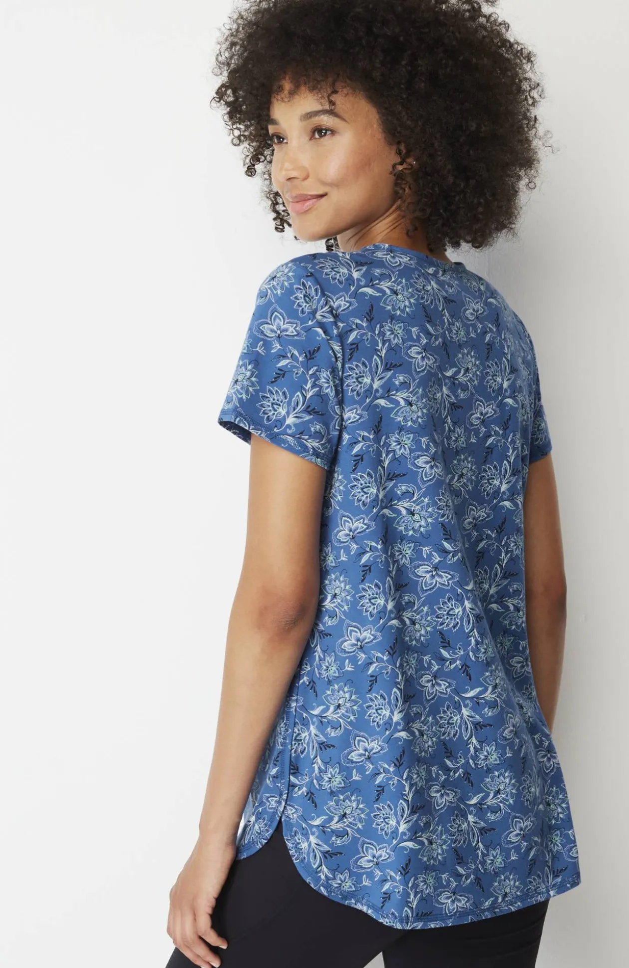 Fit Progress Shirttail Tee