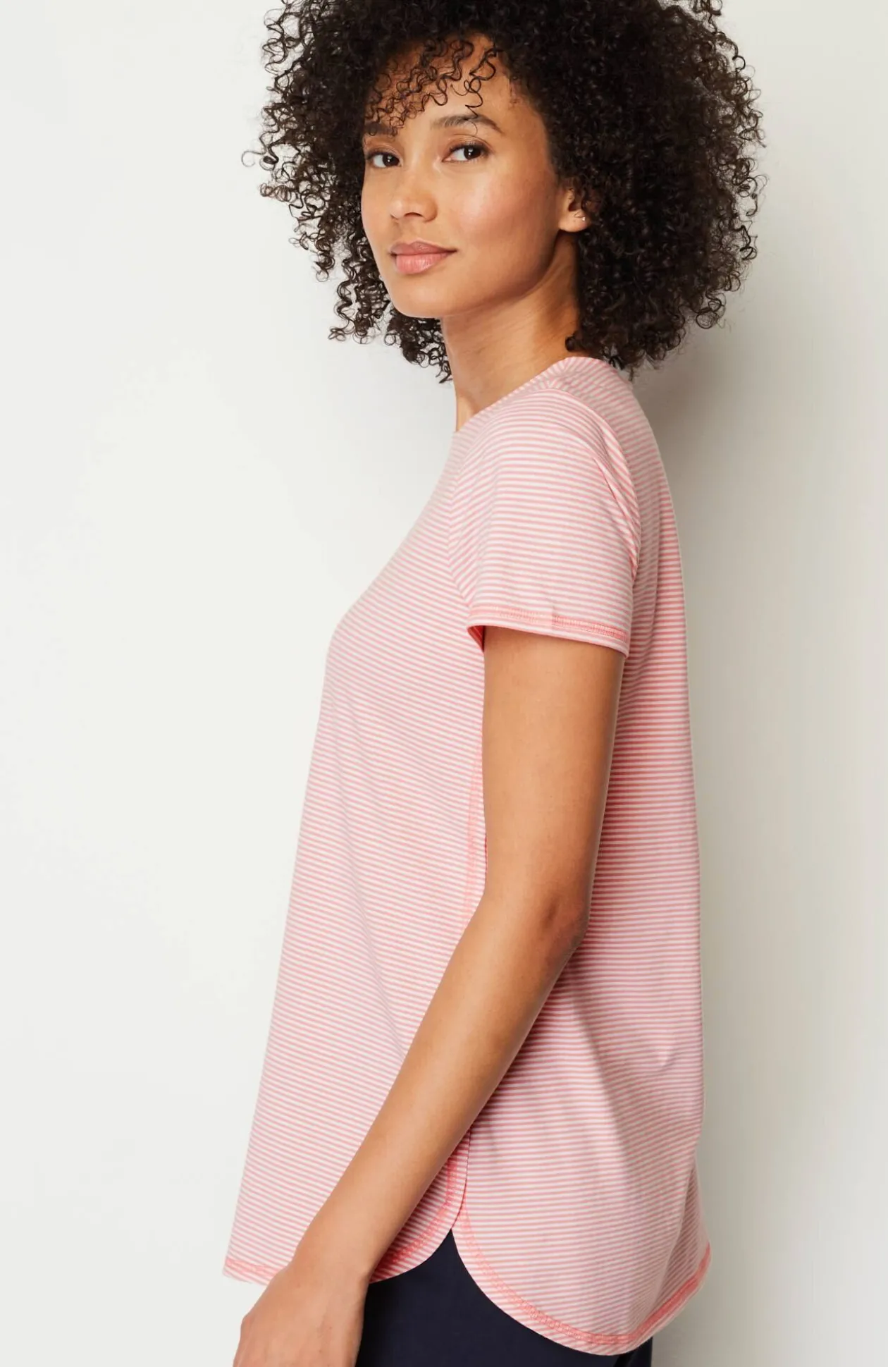 Fit Progress Shirttail Tee
