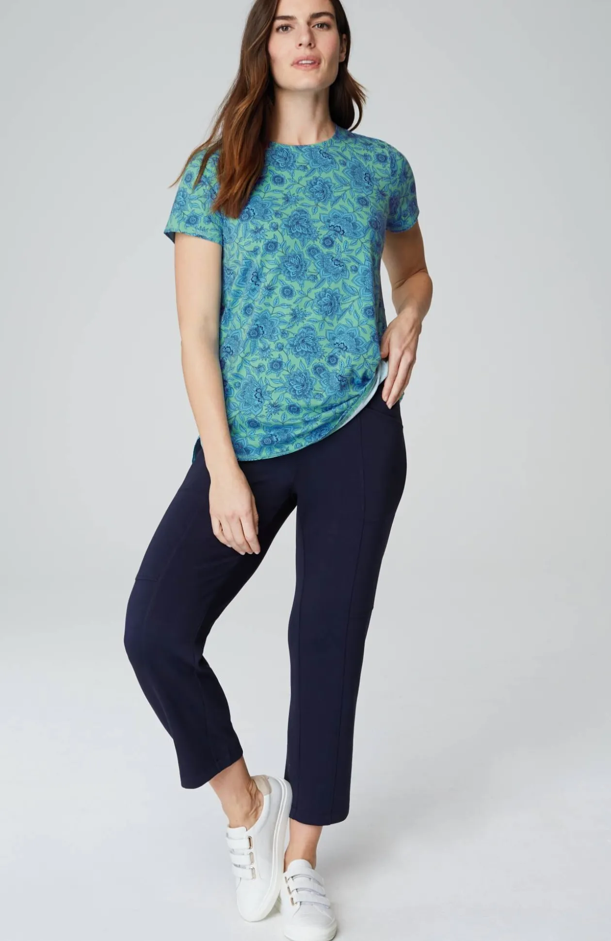 Fit Progress Shirttail Tee