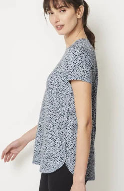 Fit Progress Shirttail Tee