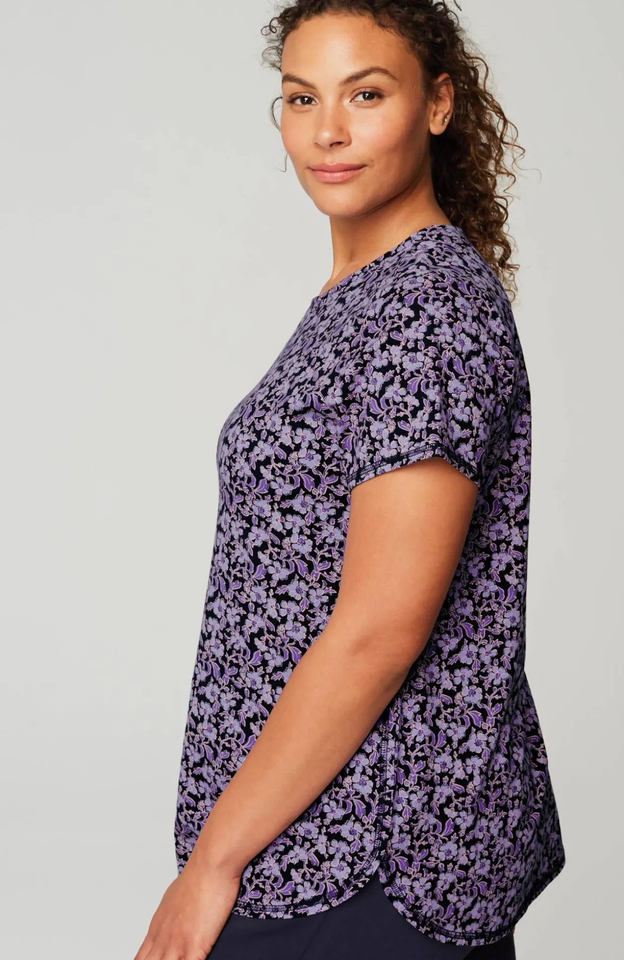 Fit Progress Shirttail Tee