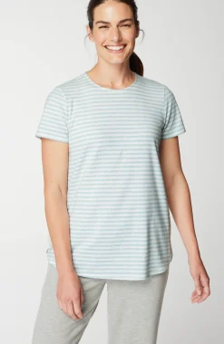 Fit Progress Shirttail Tee