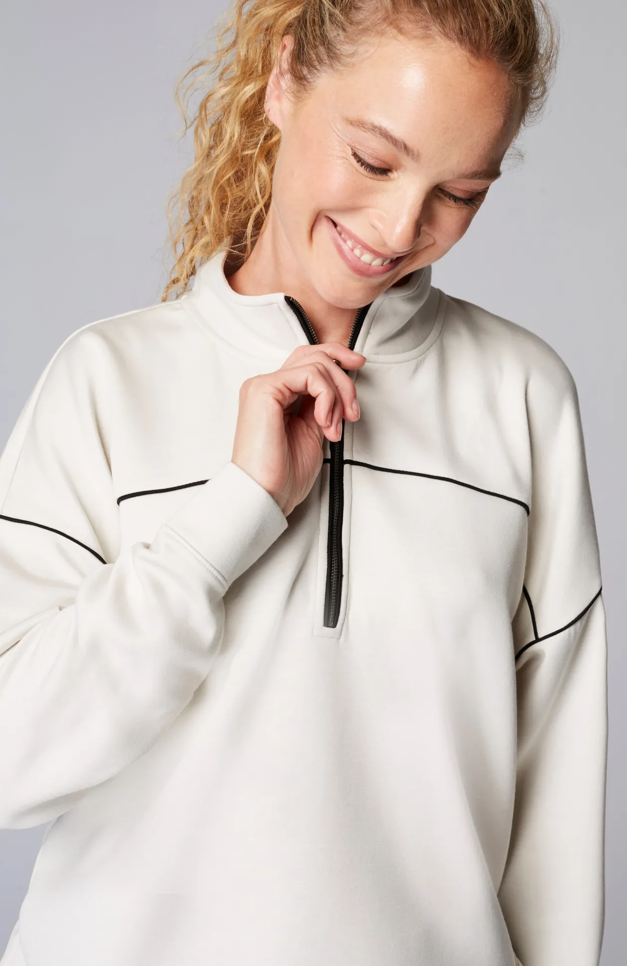 Fit Sleek Double-Knit Piped Quarter-Zip