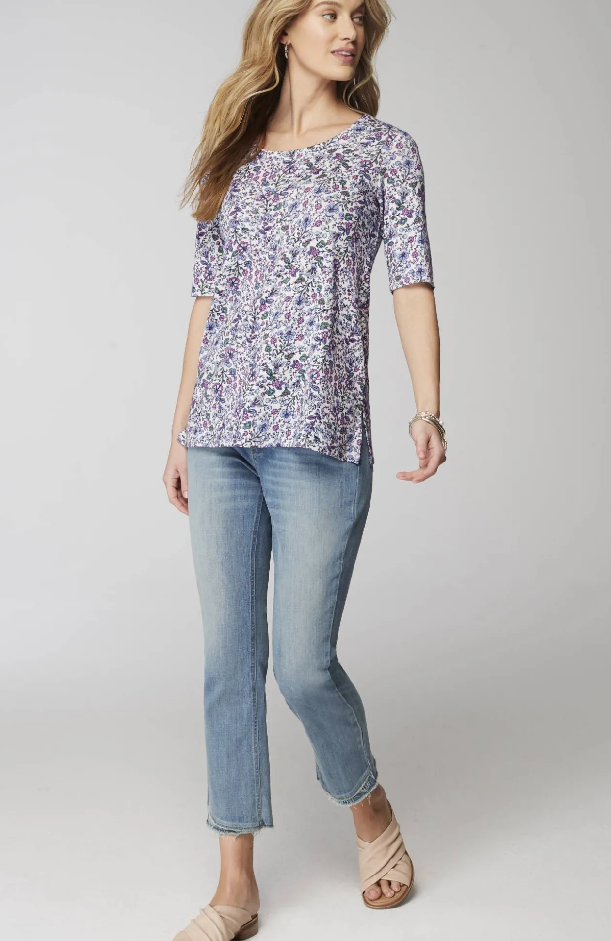 Pima-Slub Scoop-Neck Side-Slit Tee