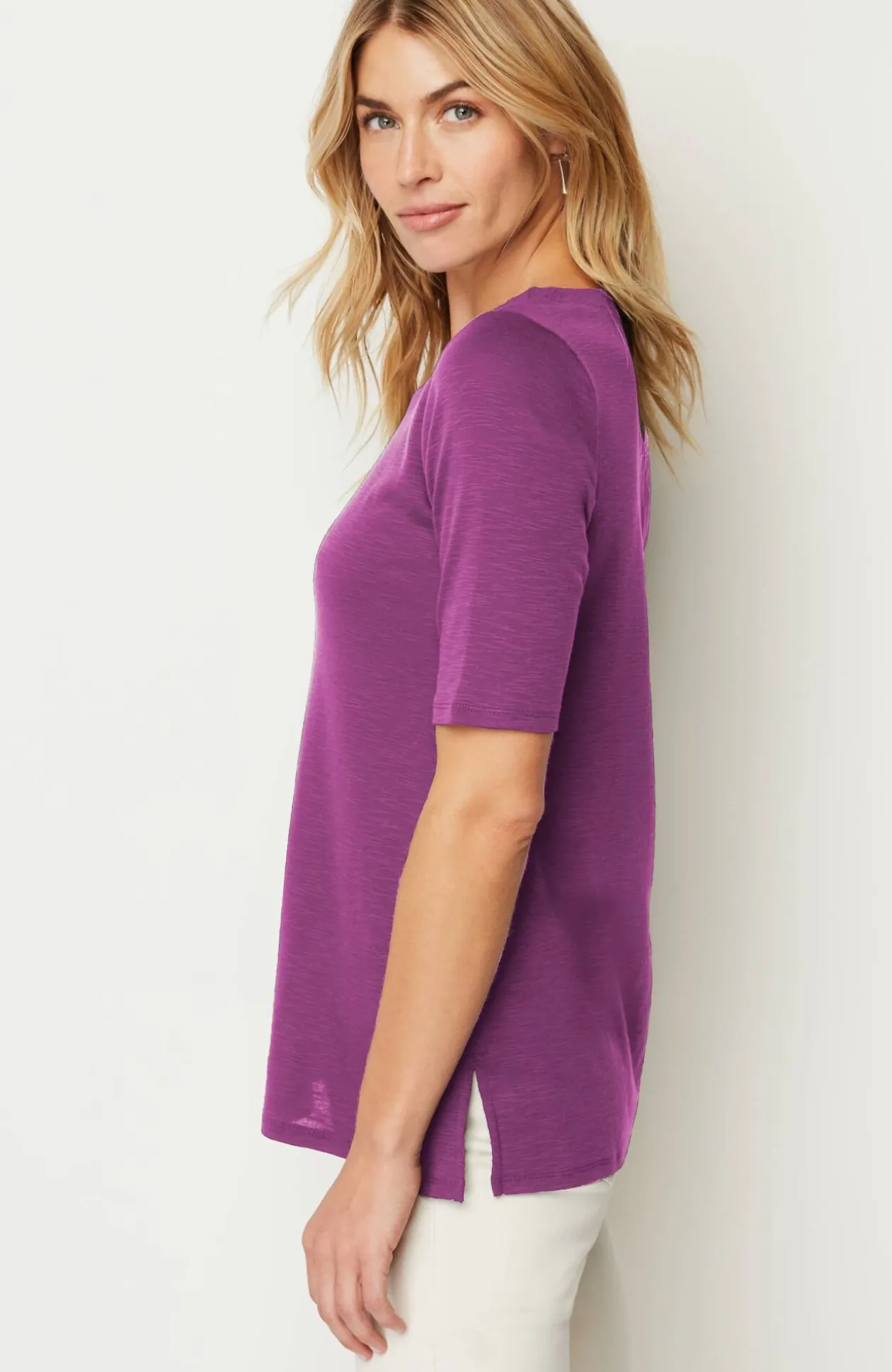 Pima-Slub Scoop-Neck Side-Slit Tee