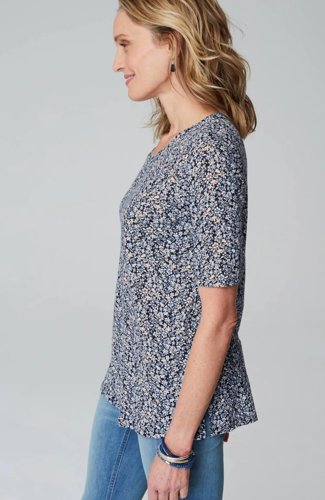 Pima-Slub Scoop-Neck Side-Slit Tee