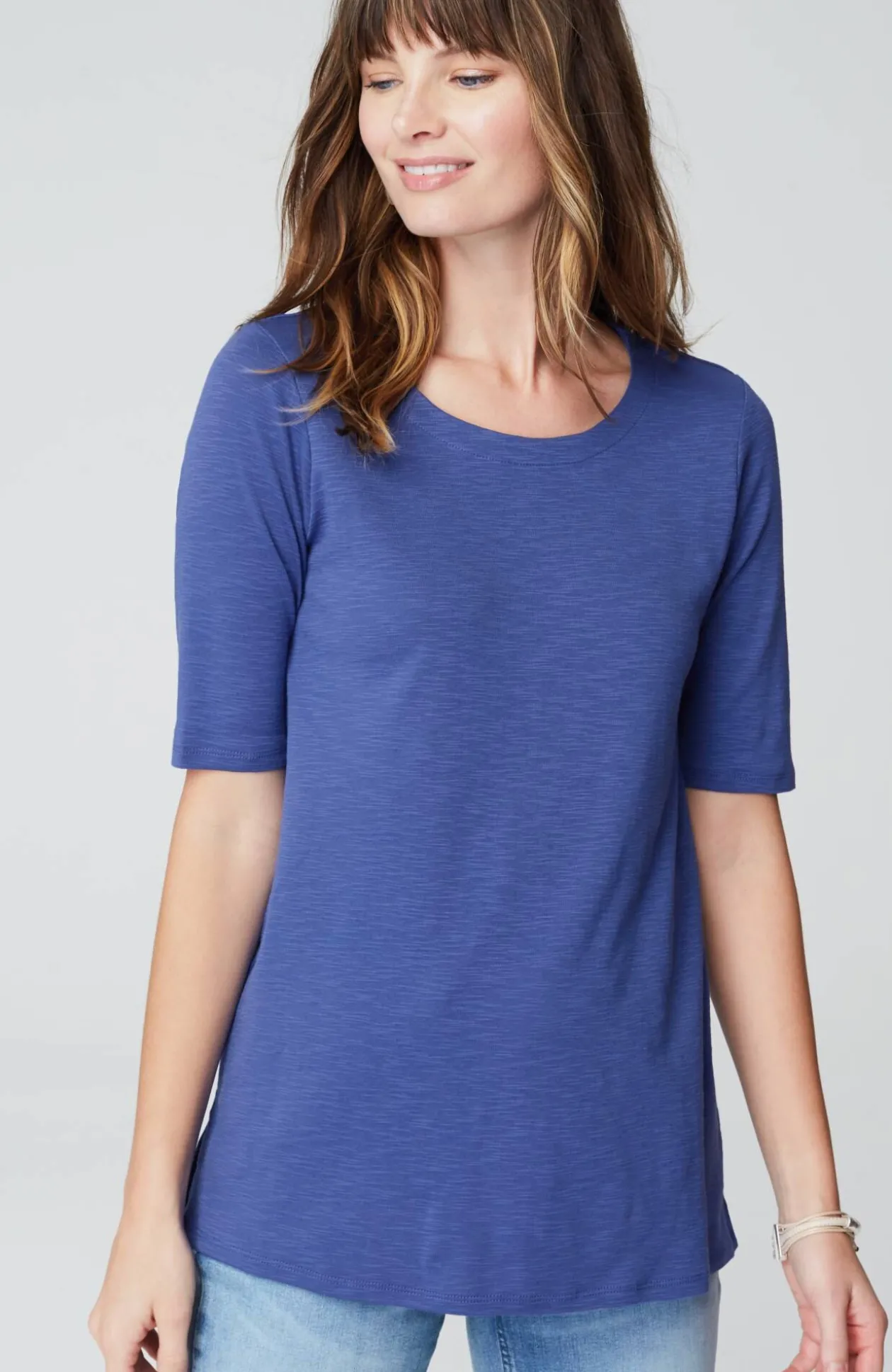 Pima-Slub Scoop-Neck Side-Slit Tee