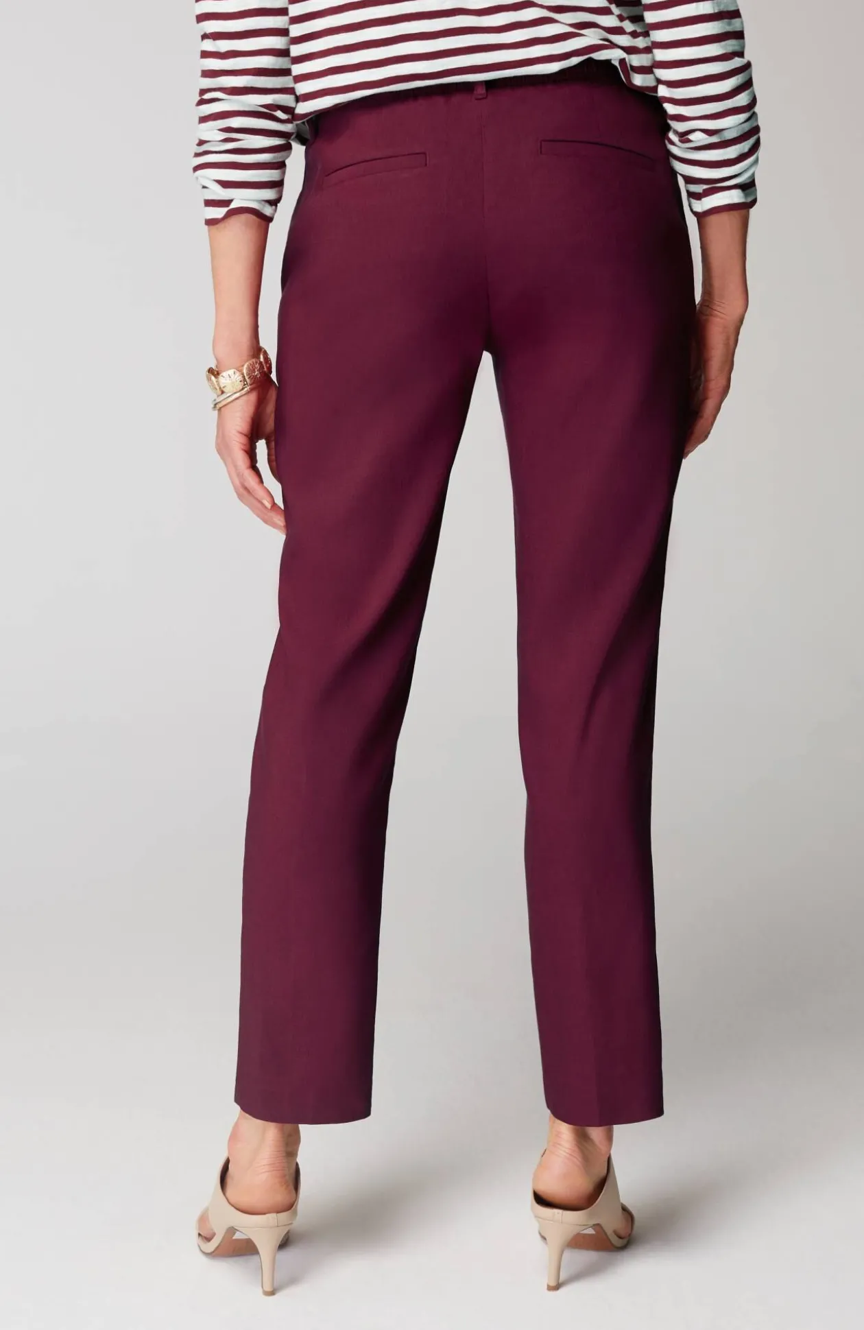 Pintucked Linen-Stretch Slim-Leg Pants