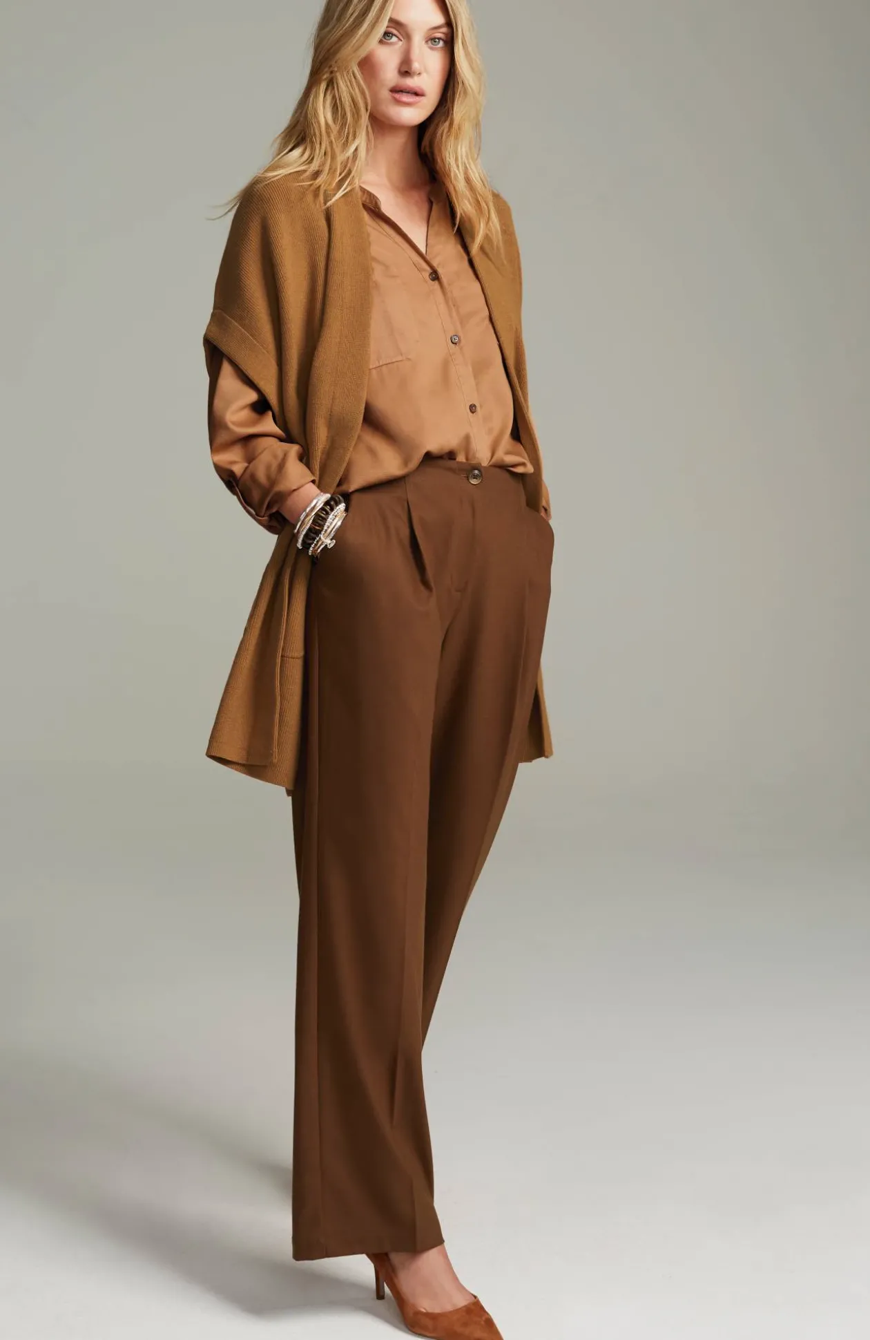 Pleated Wide-Leg Pants
