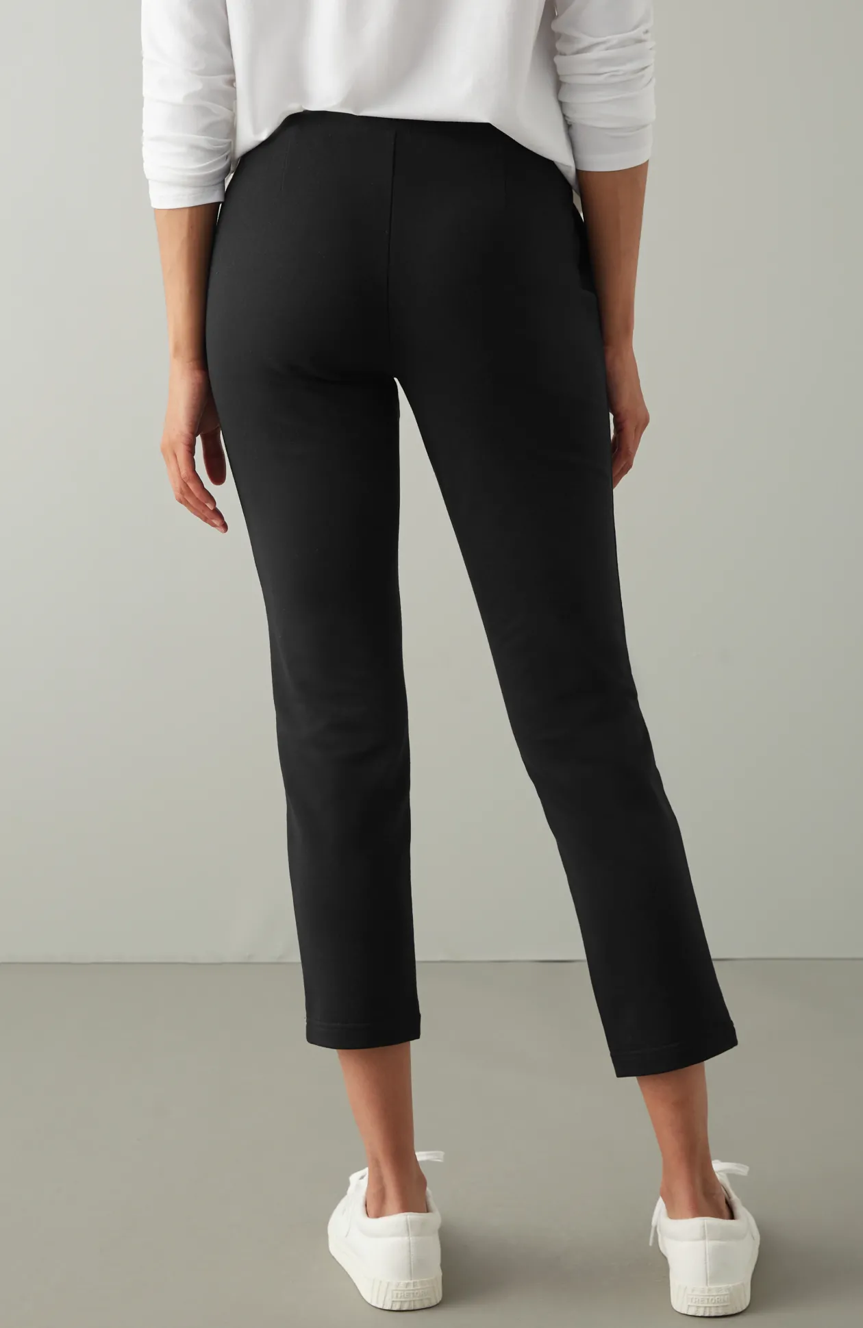 Pure Jill Affinity Slim-Leg Crops