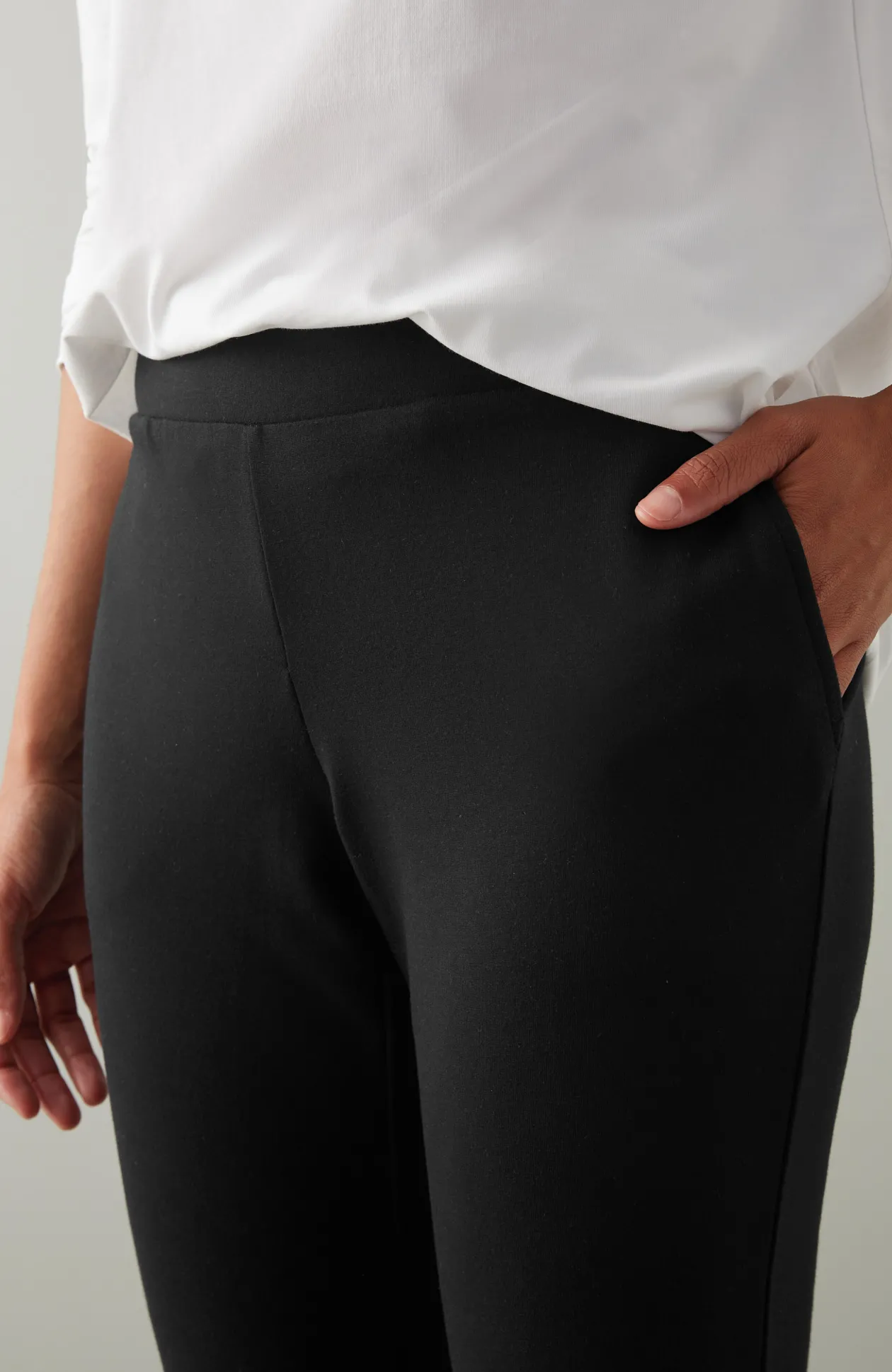 Pure Jill Affinity Slim-Leg Crops