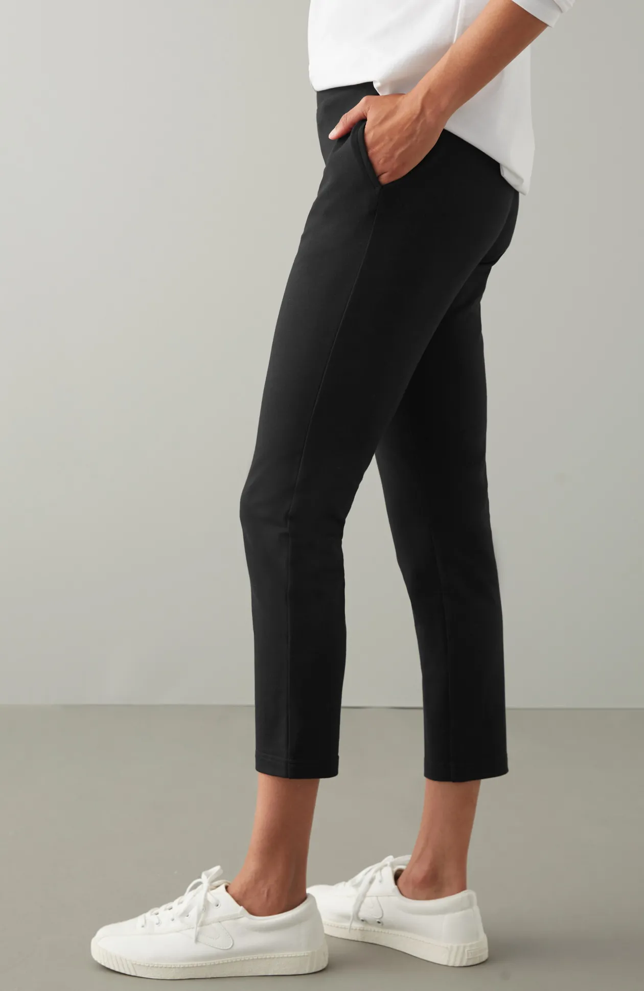 Pure Jill Affinity Slim-Leg Crops