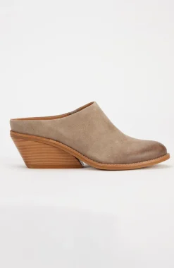 Sofft® Nicki Mules