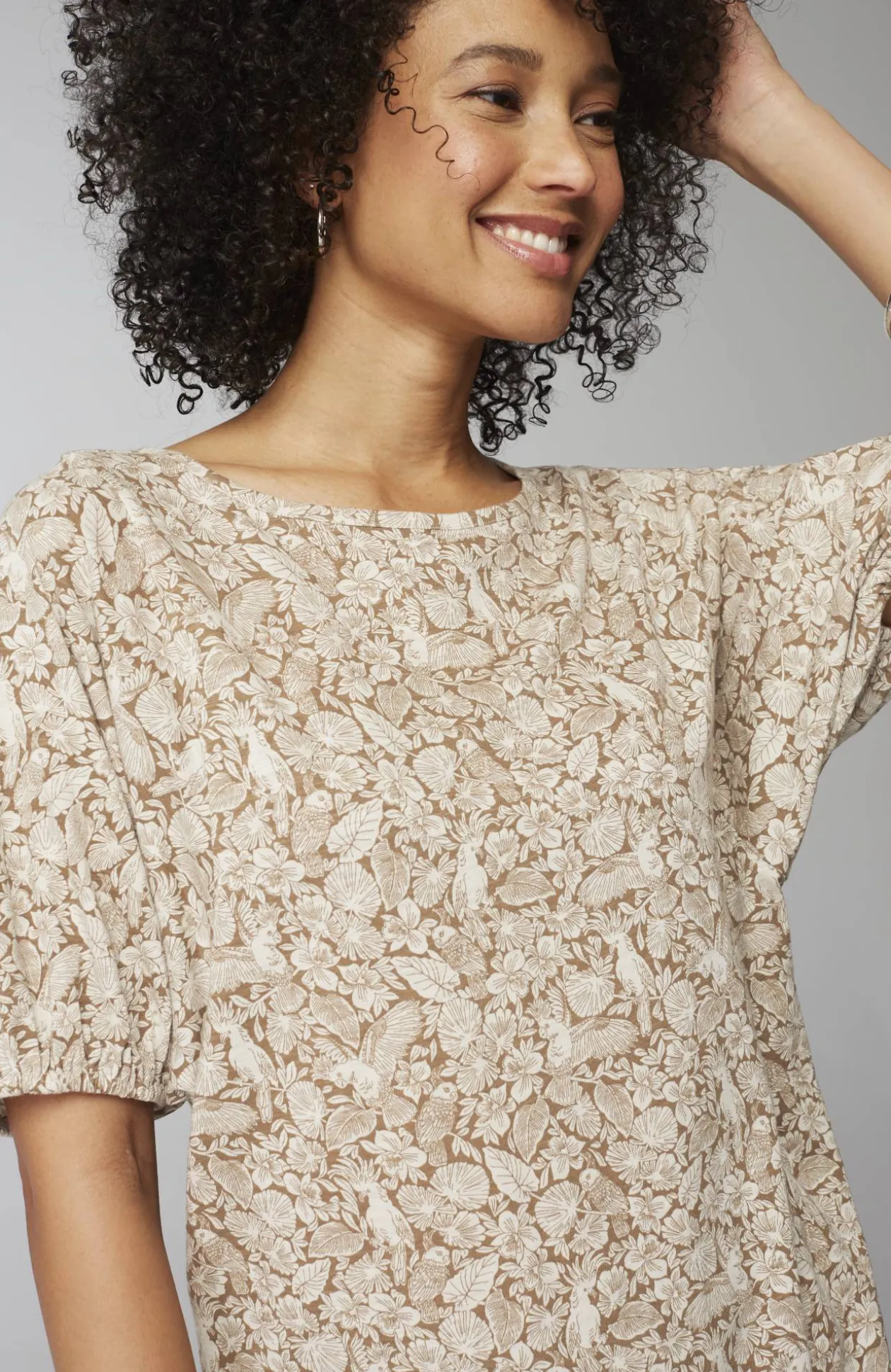 Tropical Birds Top