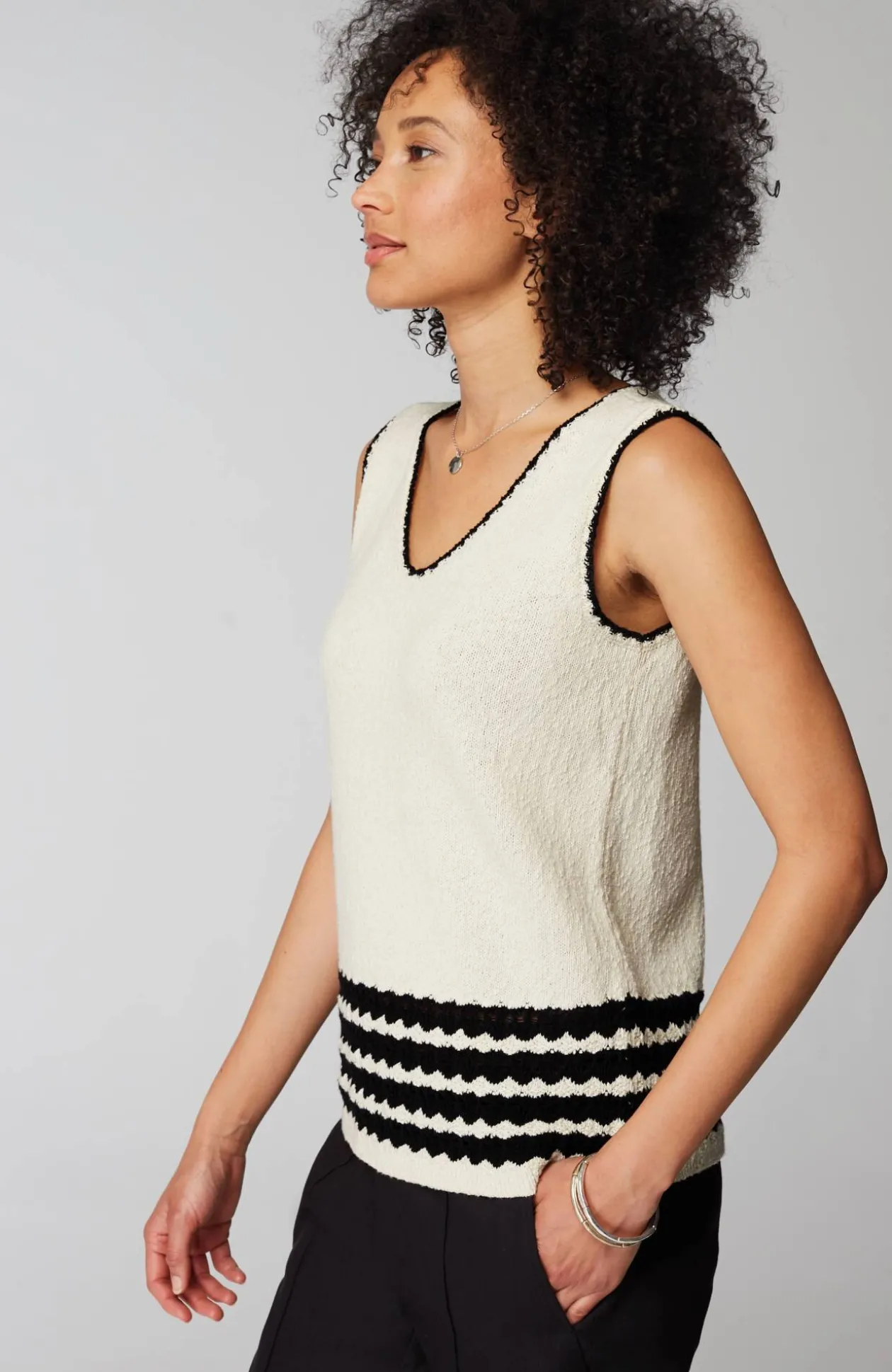 Wavy-Stripes Textured Sweater