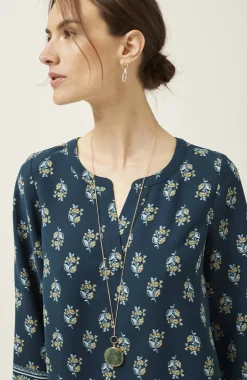 Wearever Easy-Care Printed & Bordered Top