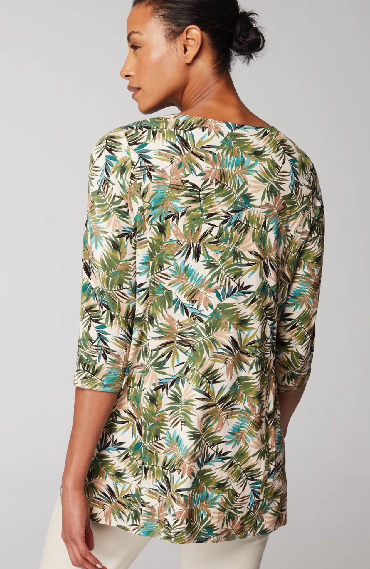 Wearever Soft-V-Neck Seamed Tunic