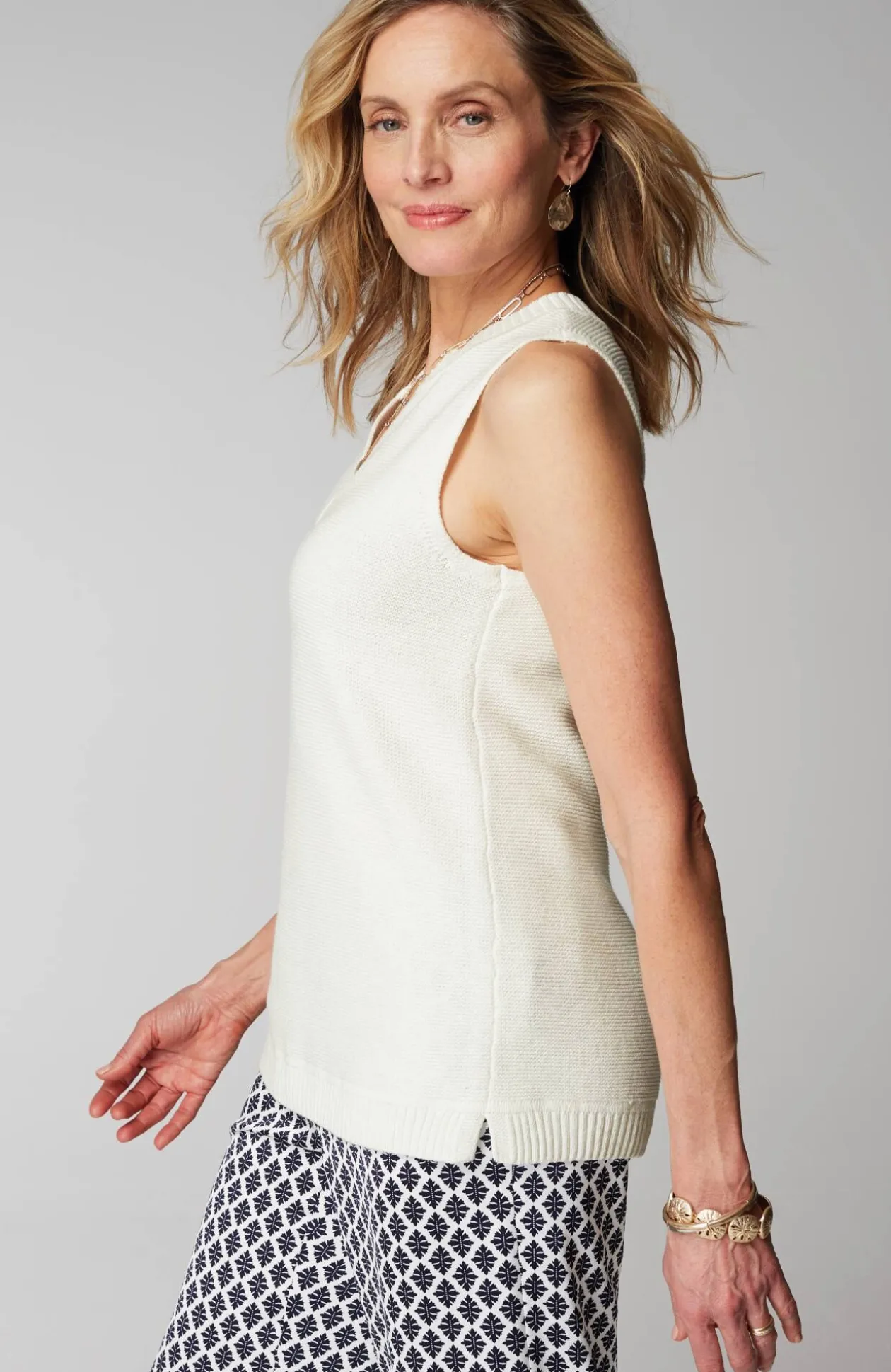 Wearever Textured Sleeveless Sweater
