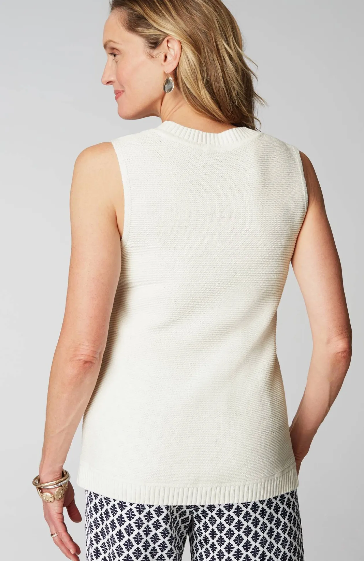 Wearever Textured Sleeveless Sweater