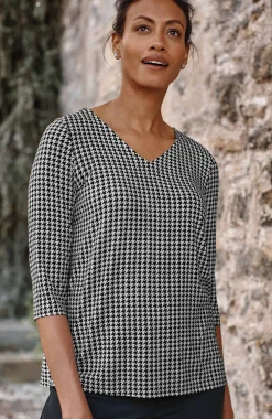 Wearever V-Neck Ballet-Sleeve Top