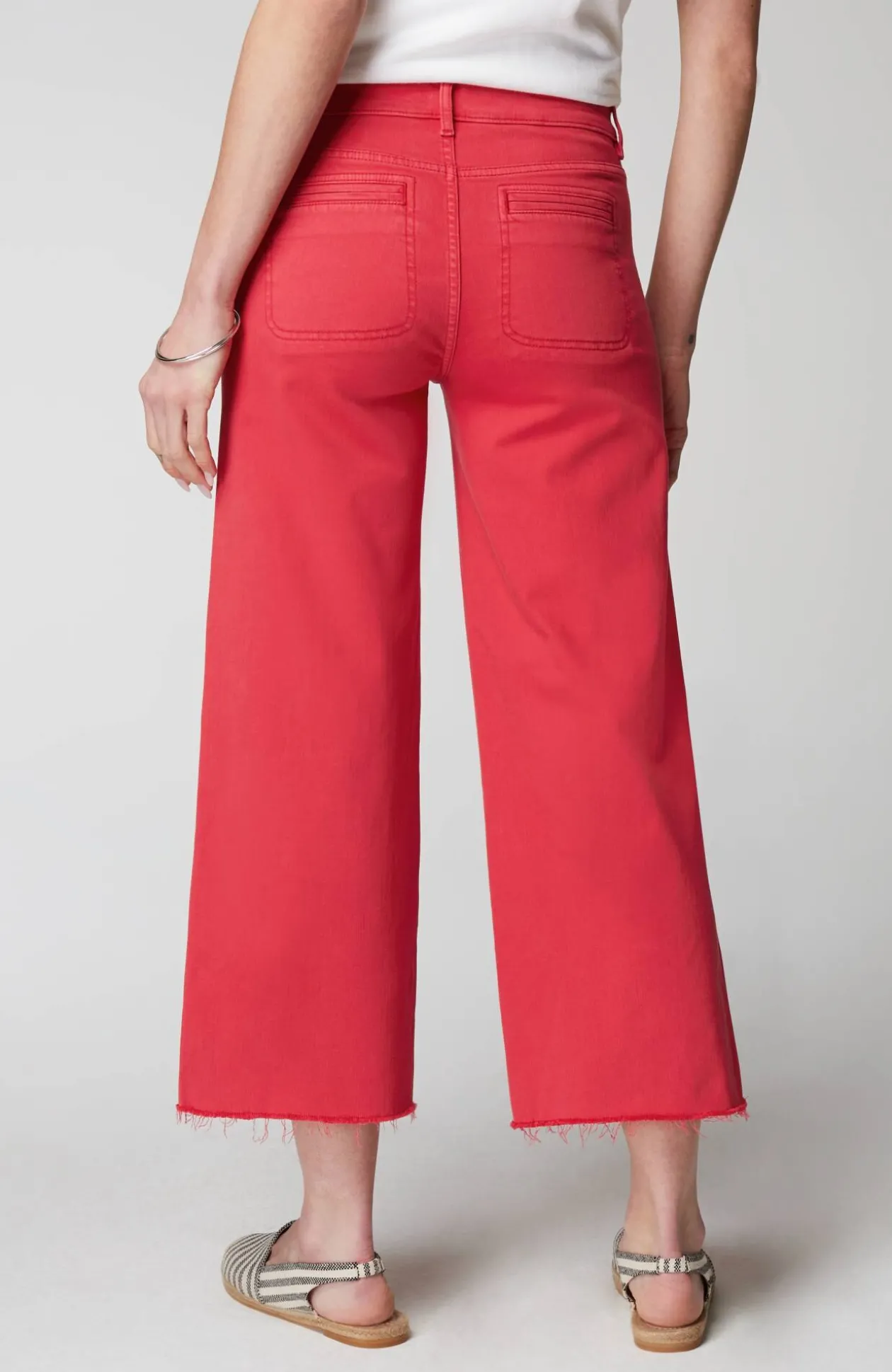 Wide-Leg Welt-Pocket Crops
